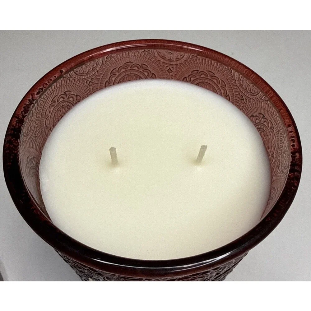 Bellevue Candle Cardamom & Plum Bergamot Embossed Red Soy Blend 2 Wick 12 Oz New